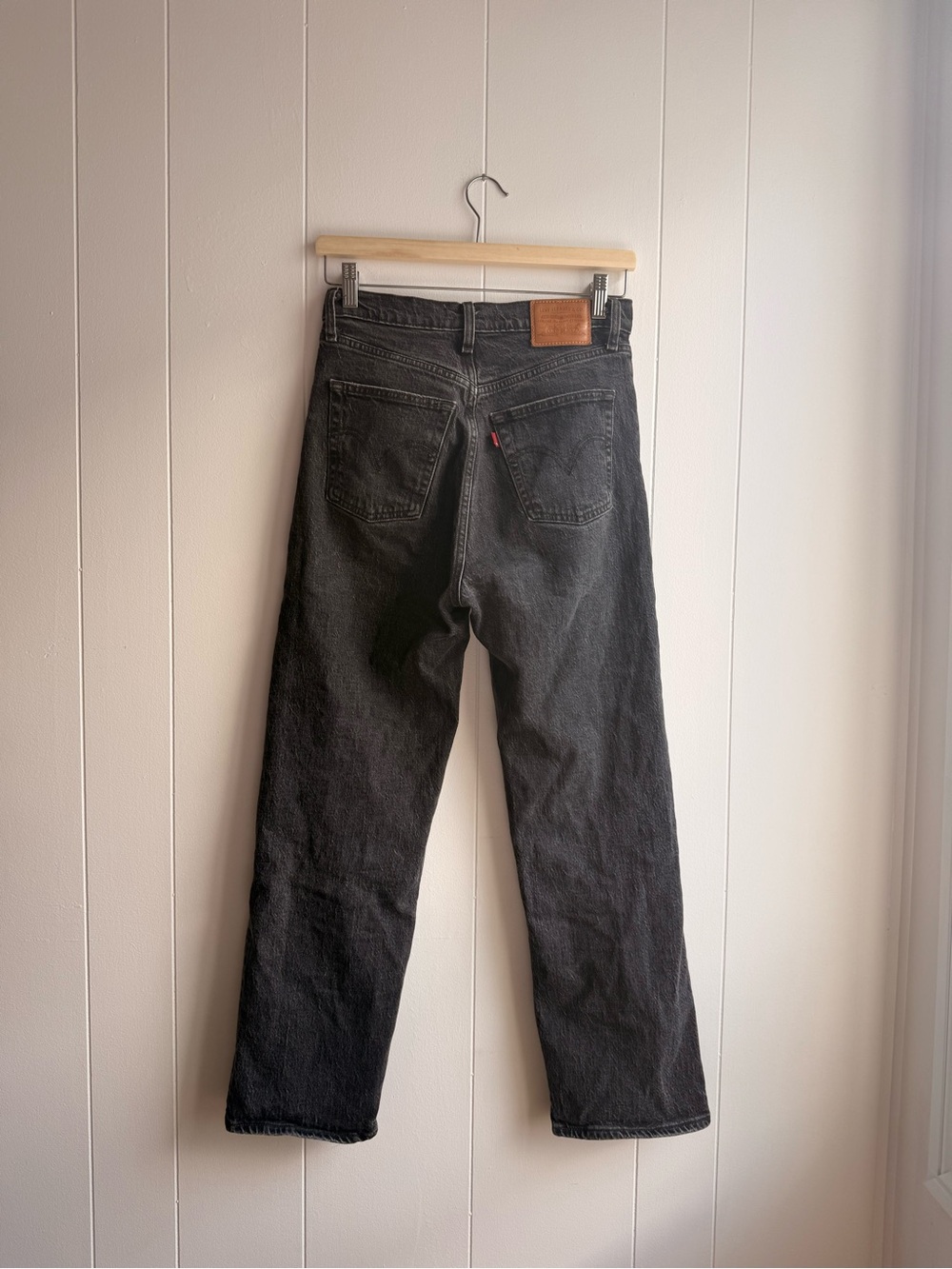 Levi's Black Straight Leg Women's Jeans